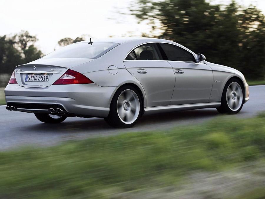  Mercedes-Benz CLS55 AMG 2005 года  (фото 27 из 40)